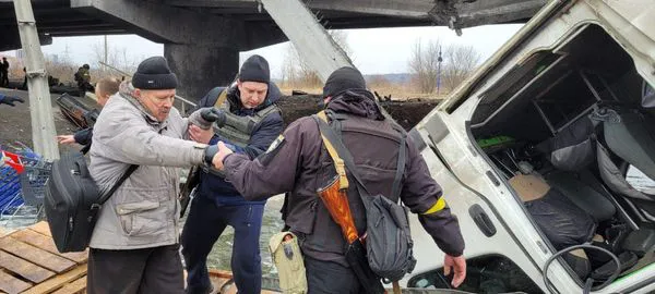 З окупованого Ірпеня вдалося врятувати ще майже дві тисячі мирних жителів (фото, відео)