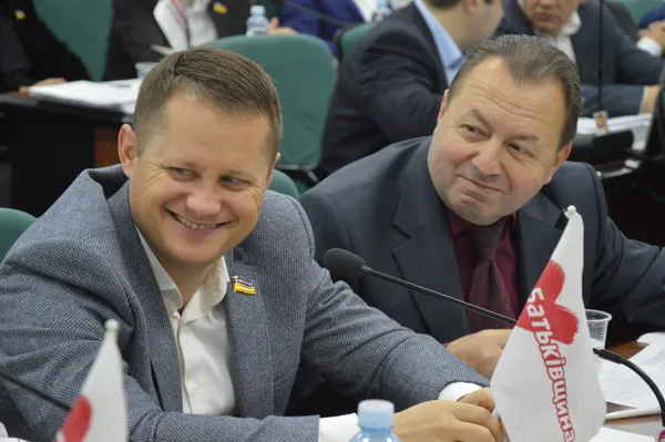 «Біло-червоних» щось розсмішило