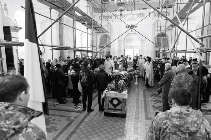 У Луцькій громаді поховали Героя Дмитра Струка