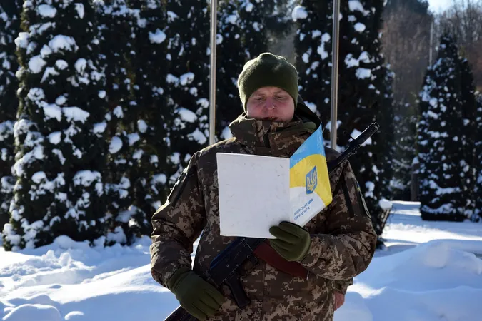 У Луцьку військовослужбовці Волинського прикордонного загону склали військову присягу (фото)