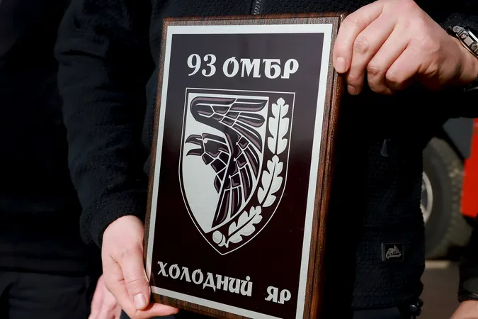 Луцькі рятувальники отримали подяку від бійців бригади «Холодний Яр» (фото)