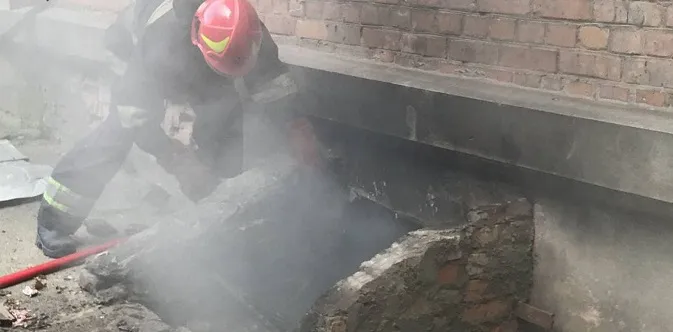 У Луцьку вночі горів підвал у п'ятиповерхівці