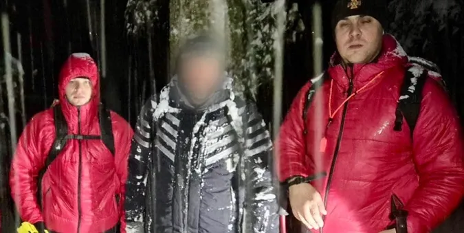 Турист з Луцька заблукав у засніжених Карпатах (фото)