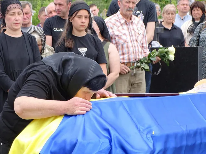 На Волині провели в останню дорогу молодого Героя Сергія Самолюка (фото)