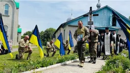 На Волині попрощалися ще з двома Героями: у Нововолинську та в Липинах (відео)