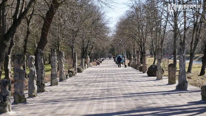 Весна у Луцьку: атмосферні фото залитого сонцем міста