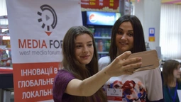"Повільні" ЗМІ, блогери та лайфхаки журналістів: про що говорив West Media Forum