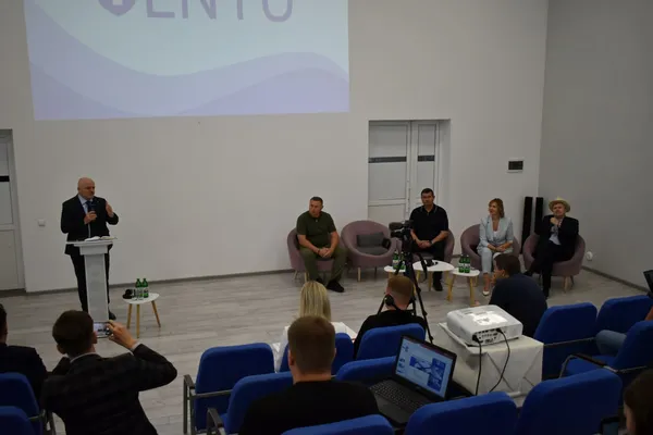 Юрій Погуляйко: «До Луцька приїздив уповноважений польського уряду з питань відновлення України» (фото)