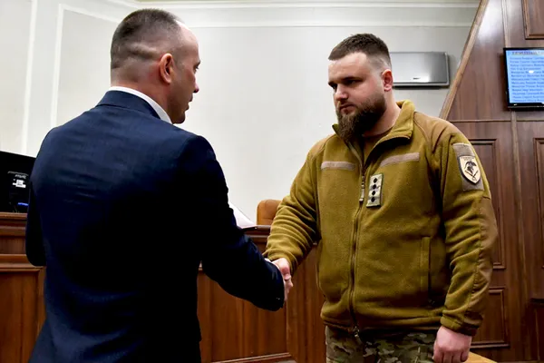 Стримав прорив ворога: волинський нацгвардієць отримав державну нагороду (фото)