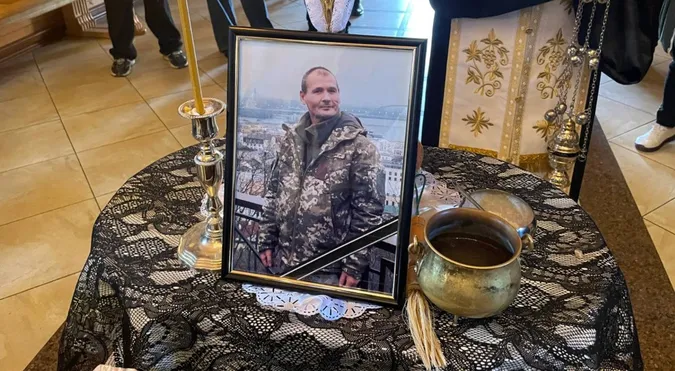 На Волині попрощалися із загиблим захисником Анатолієм Єрмаковим (фото)