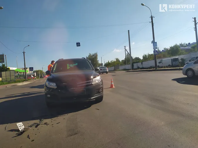 У Луцьку в районі вулиць Дубнівської та Глушець – аварія (фото)