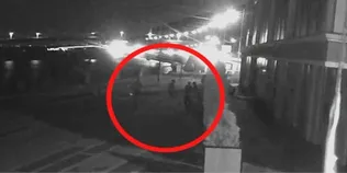 Кастетом і ножем: у Києві двоє підлітків жорстоко побили безпритульних жінок (фото, відео)