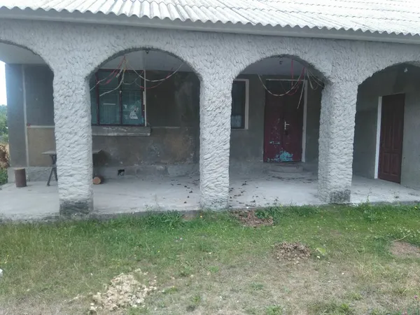 Без протоколів і з зачиненими дверима: як «запрацювали» виборчі дільниці на Волині