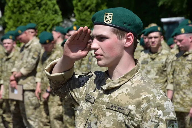 На Волині звільнили у запас прикордонників-строковиків (фото)