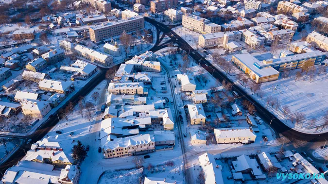 Казка: зимовий Луцьк показали з висоти (фото)