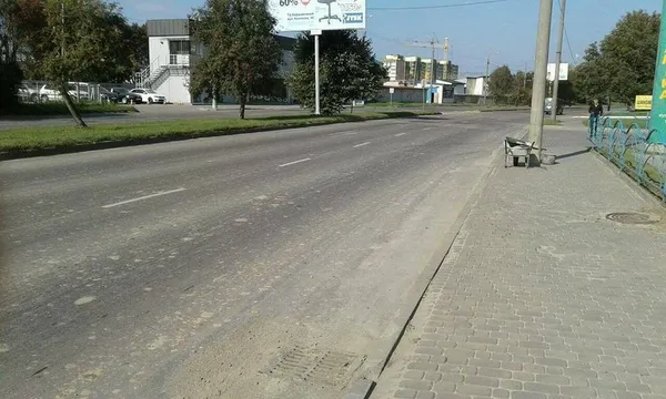 Луцькі муніципали покарали будівельників-нечупар (фото)