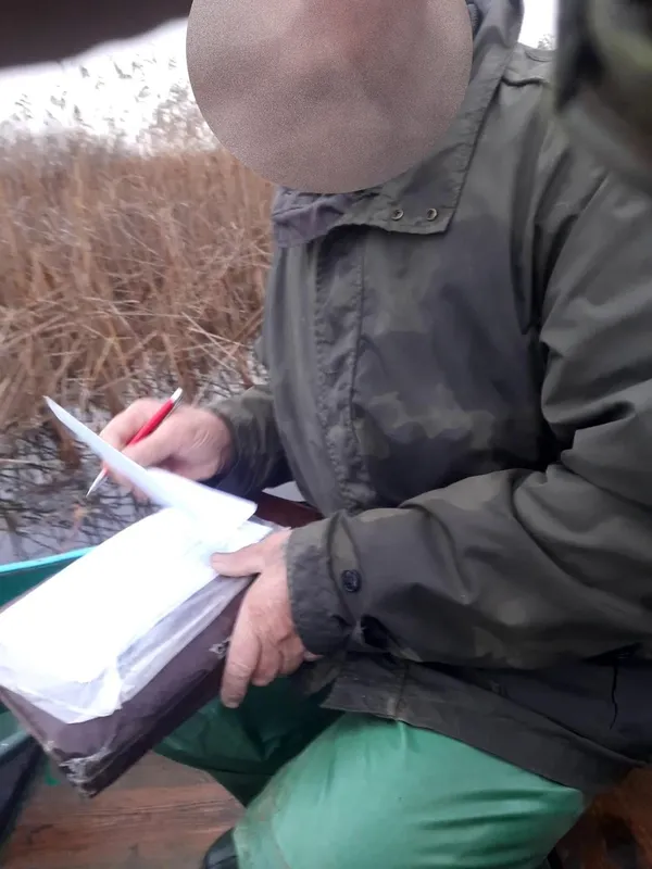 З острогами і сітками: на Волині зловили рибалок-браконьєрів (фото)