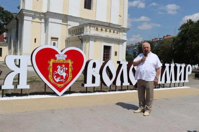 Вибори у Володимирі-Волинському: сім партій заходить у раду