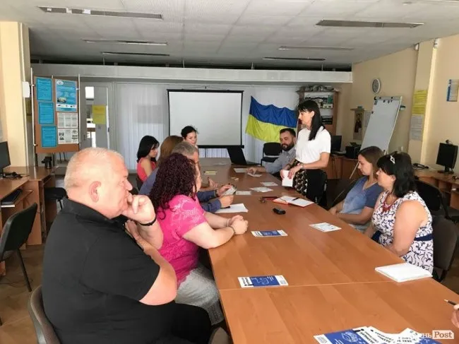 Лучанам розповіли деталі підписання декларацій з лікарями (фото)
