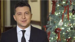 Безмежного, неначе Світязь, щастя: Зеленський привітав волинян зі святами (відео)