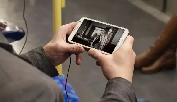 Лучани з 3G-мережею зможуть переглядати мобільне ТБ від Vodafone