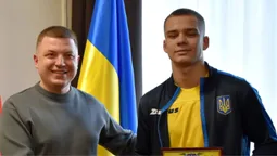 Заступник голови ОДА Тарас Шкітер нагородив чемпіонів Всесвітньої Гімназіади з Волині (фото)