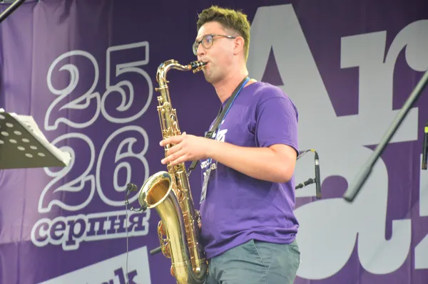 Суміш джазу, хіп-хопу та літа: у Луцьку завершився «Art Jazz 2018» (фото)