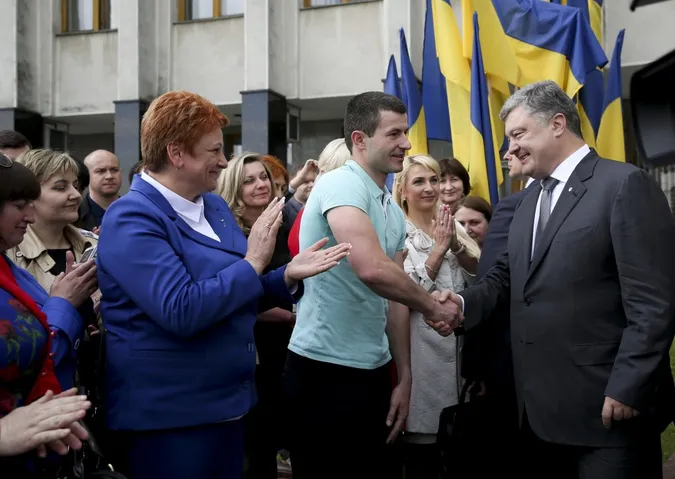Луцький патрульний полетить до Києва літаком Порошенка