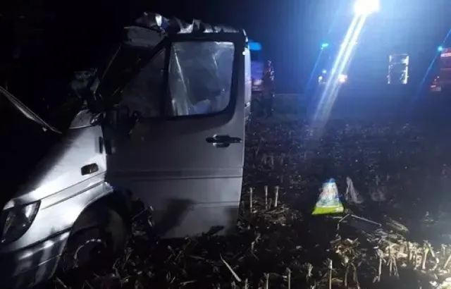 У Чехії – ДТП: мікроавтобус з українцями злетів з дороги (фото)
