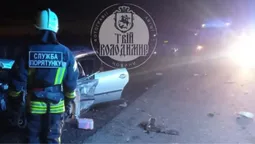 Розсипані буряки та зім'яте авто: поблизу Володимира – масштабна ДТП (фото, відео)