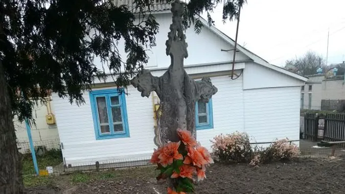 Забутий чудотворний хрест на городі: як волинська «фігура» дарувала дітей тисячам жінок