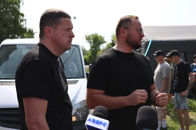 У Луцьку після жахливої нічної атаки вибило тисячі вікон