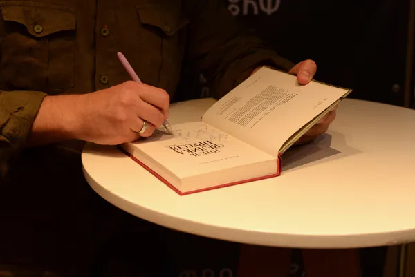 «Ціна правди» і вуса Андруховича: третій день «Фронтери» у Луцьку (фото)