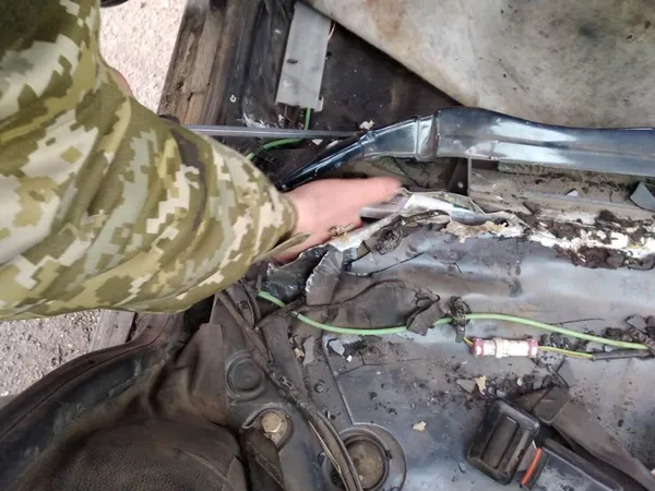 На Волині у двох білорусів через сигарети забрали іномарки (фото)