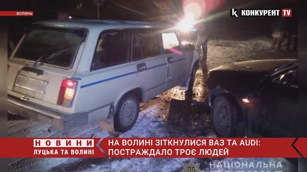 Троє потерпілих: на Ковельщині «лоб у лоб» зіткнулися ВАЗ і Audi (фото, відео)