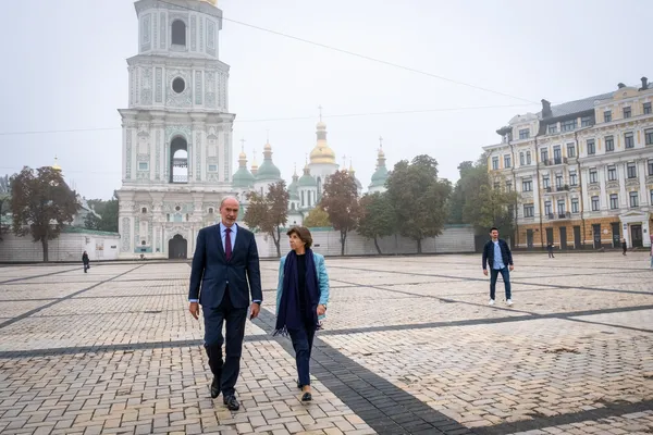 До Києва приїхала глава МЗС Франції Катрін Колонна (фото)