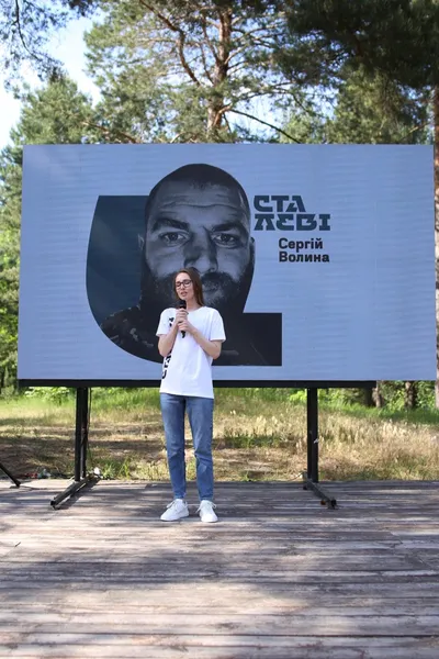 Сергій «Волина» Волинський продовжує допомагати морпіхам навіть у полоні (фото)