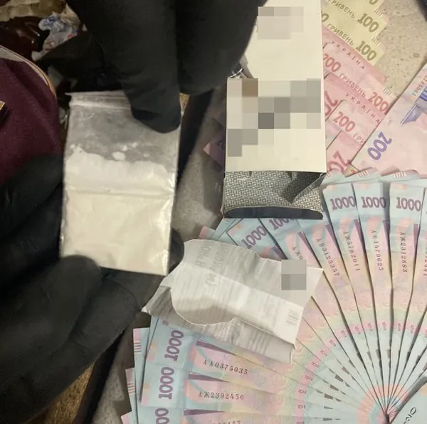 Збували «з рук в руки»: на Волині зловили чотирьох «наркобариг» (фото, відео)