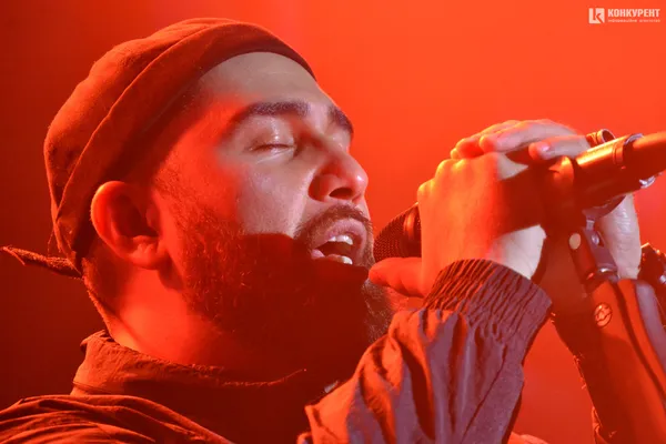«Воу-воу, полегче»: яким був перший виступ Jah Khalib у луцькому «Промені» (фото)