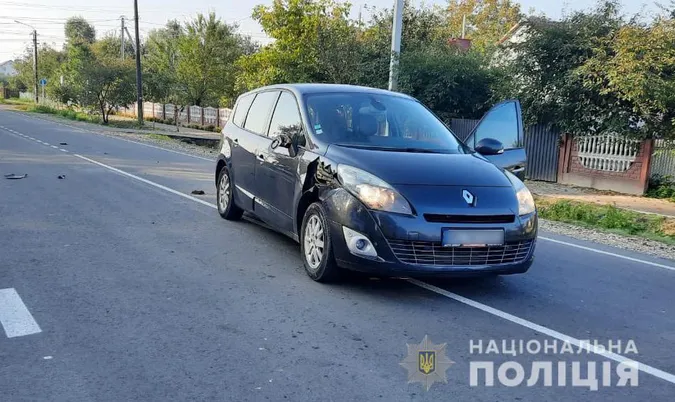 Вибіг із-за автобуса: у Луцькому районі авто збило школяра
