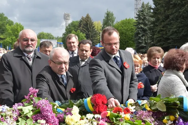 У Луцьку вшанували пам'ять жертв Другої світової війни (фото)