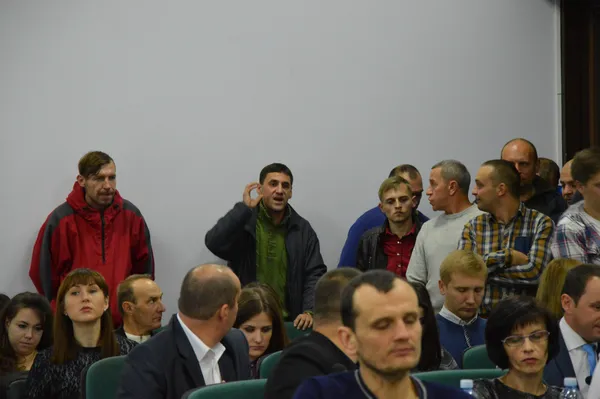 «Сидять тут, пончики!» - обурювались атовці