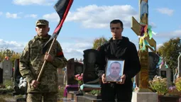 На Волині попрощалися з Героєм Русланом Романюком (фото)
