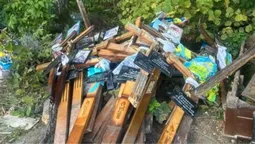У Ківерцях підняли шум через знайдені біля лісу хрести з портретами загиблих воїнів: мер пояснив ситуацію