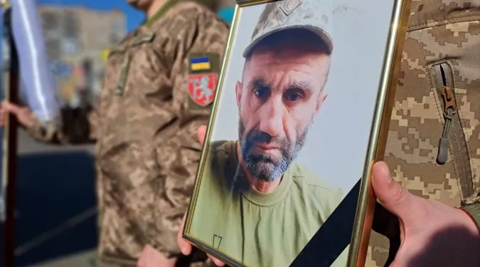 Ковельська громада попрощалася з воїном Олександром Маслом (фото)