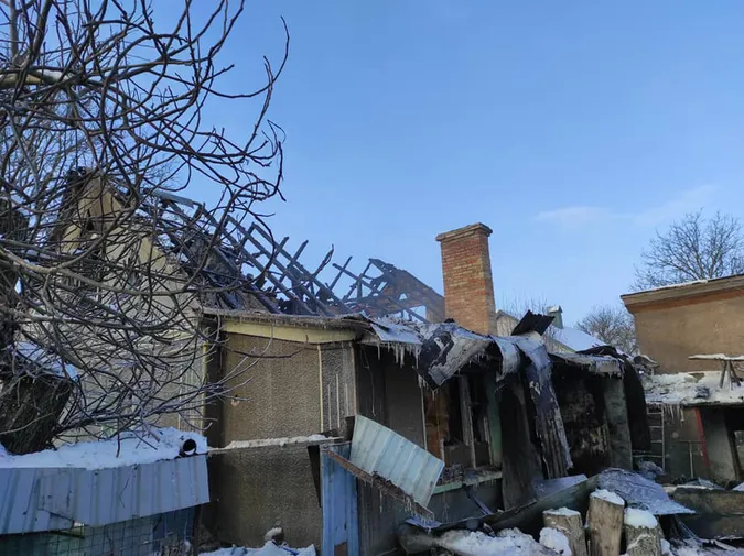 У Жидичині згоріла хата: просять допомогти погорільцям (фото)