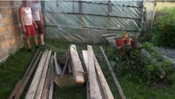 На Волині пенсіонер поцупив арматуру і дошки з-під мосту (фото)