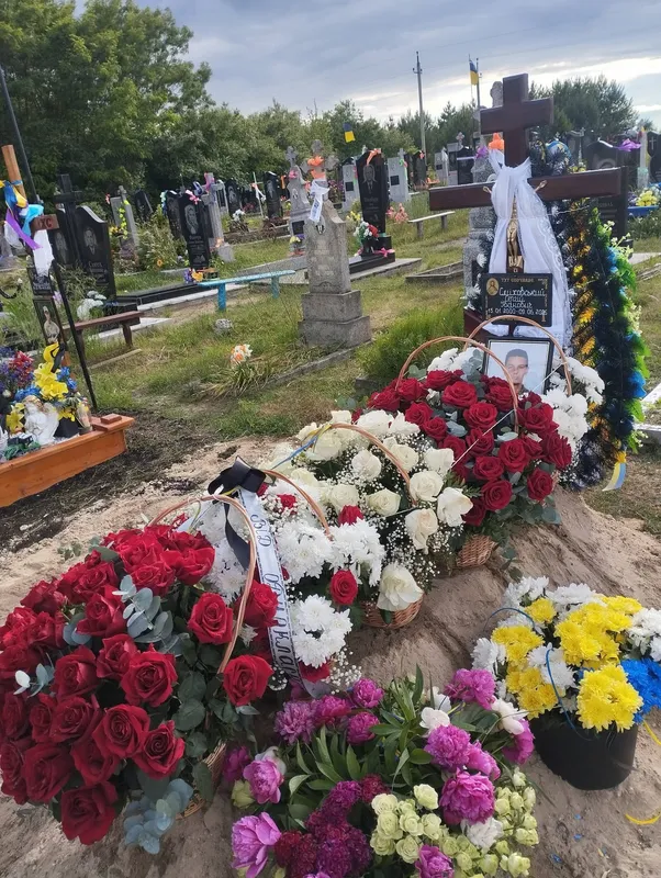 На Волині попрощалися з молодими Героями Сергєм Сміховським та Миколою Кобриною (фото)