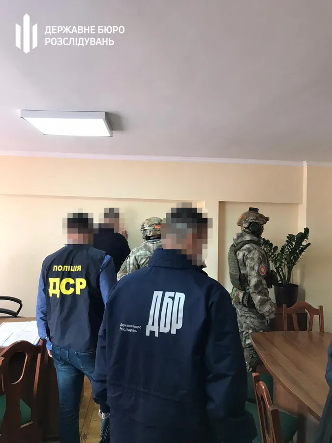 Одного з керівників ДСНС на Волині затримали за вимагання 1000 л дизпалива