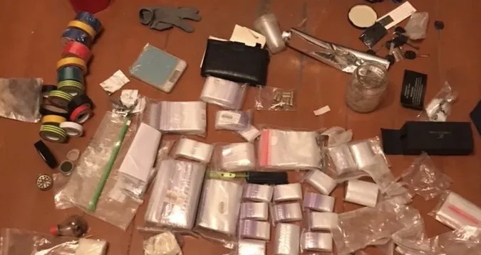 Майже пів кілограма психотропів: волинянин робив «закладки» у лісосмугах (відео)